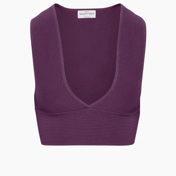 Aritzia Sculpt Neck Deep V - Picture 1 of 3